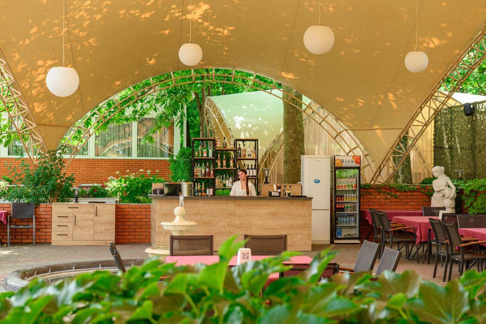 Sovinyon Resort Burlach'ya Balka Buitenkant foto
